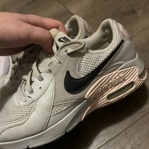 Nike Air Max Excee size 7